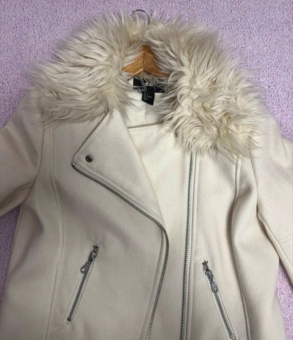 Palton H&M cu blanita alb-crem