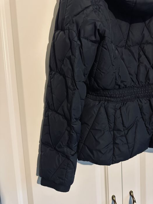 Geaca din puf , de dama , neagra , material impermeabil masura L