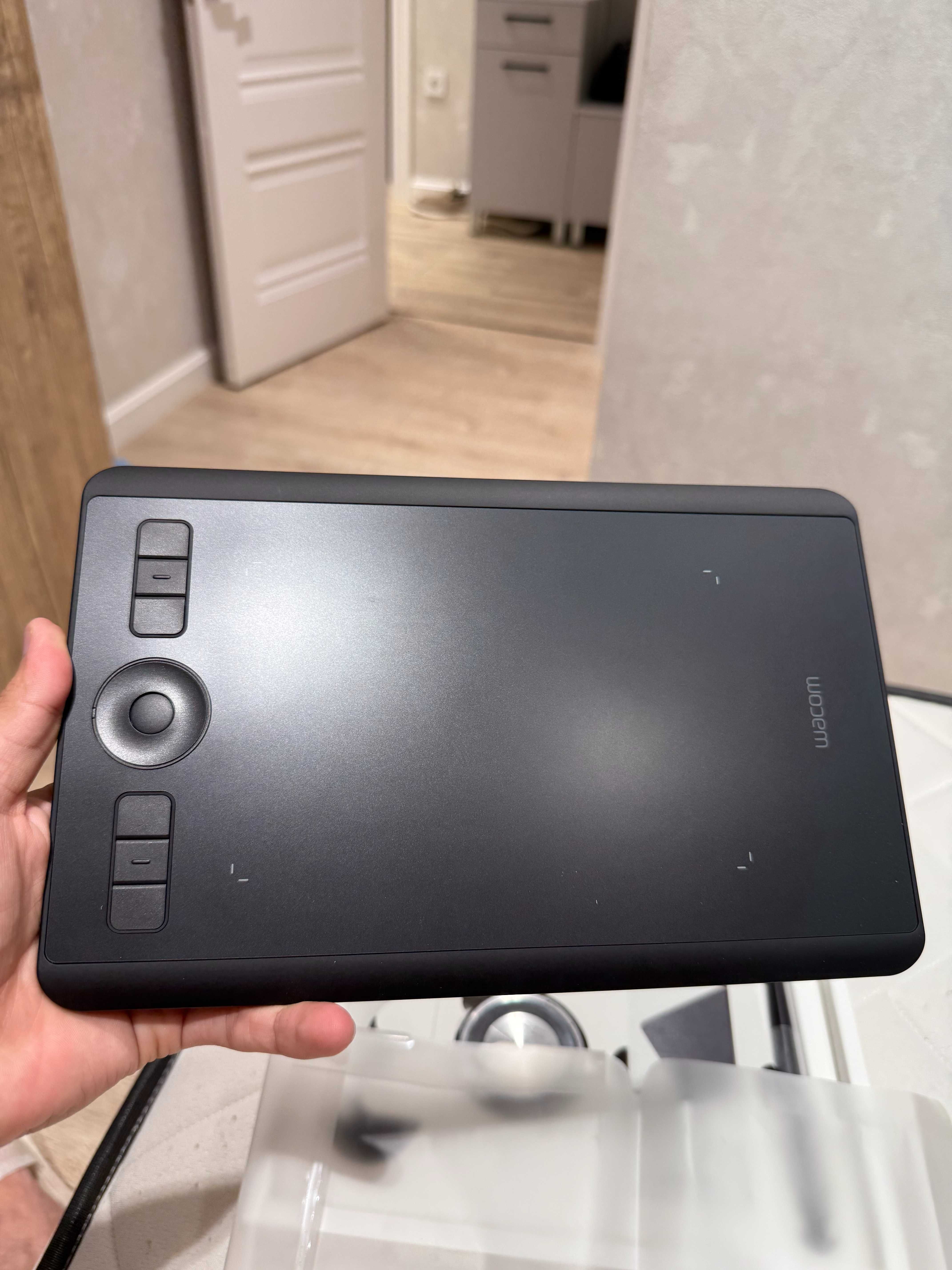 Графический планшет - Wacom Intuos Pro size S