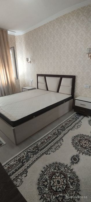 Продаётся кровать с новым матрасом есть и другие кровати