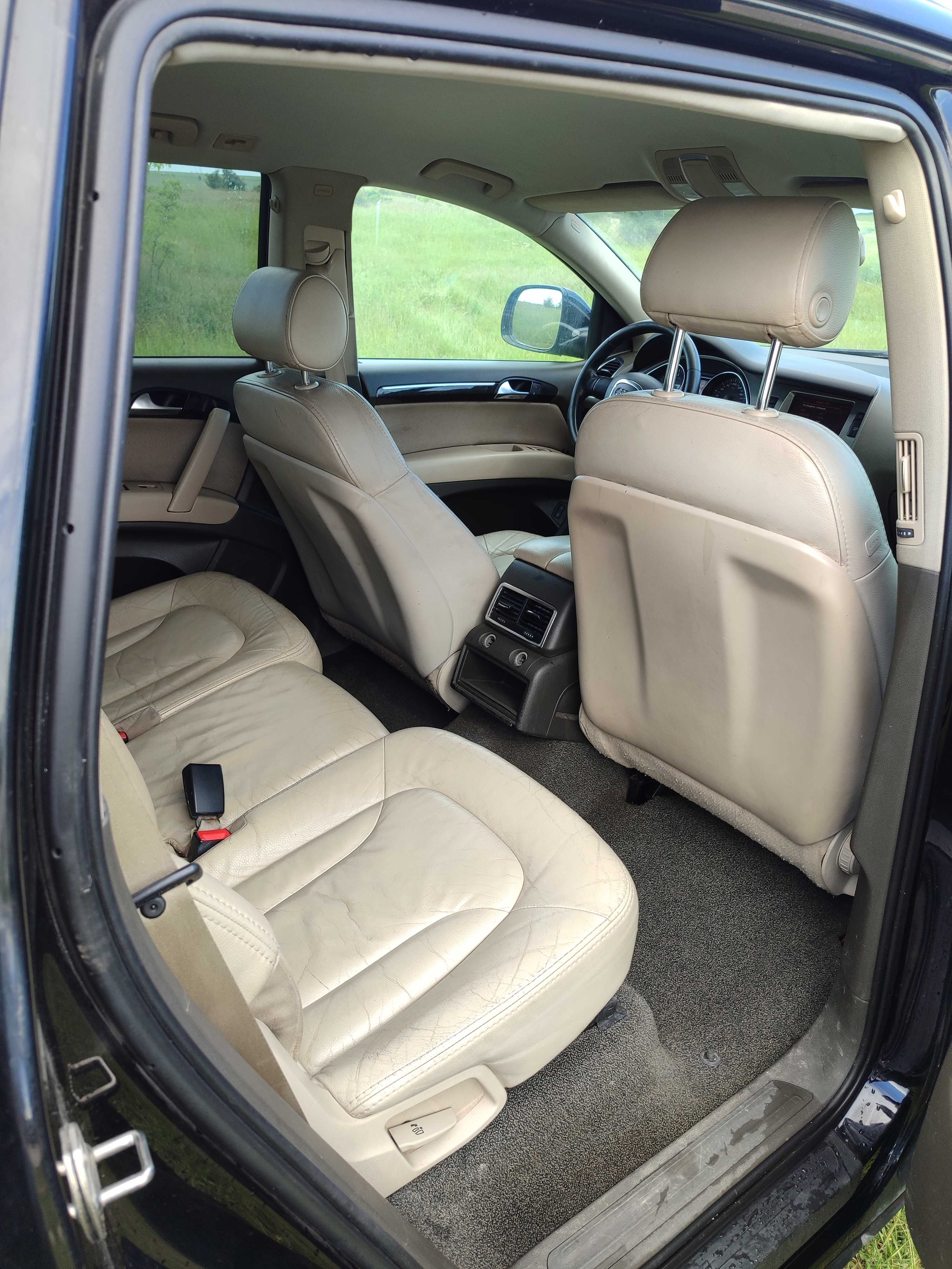 Audi Q7 3.0 233кс