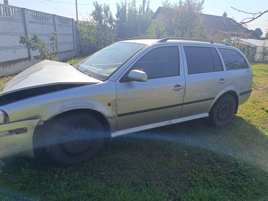 Vând pentru piese Skoda Octavia 1,  4x4