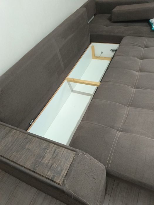 Продам диван в хорошем состоянии