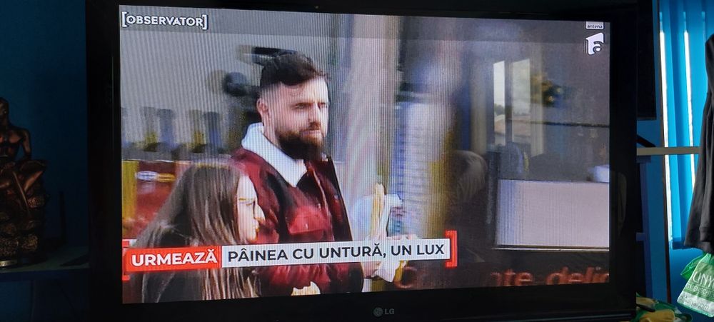 Televizor LG diagonala  107