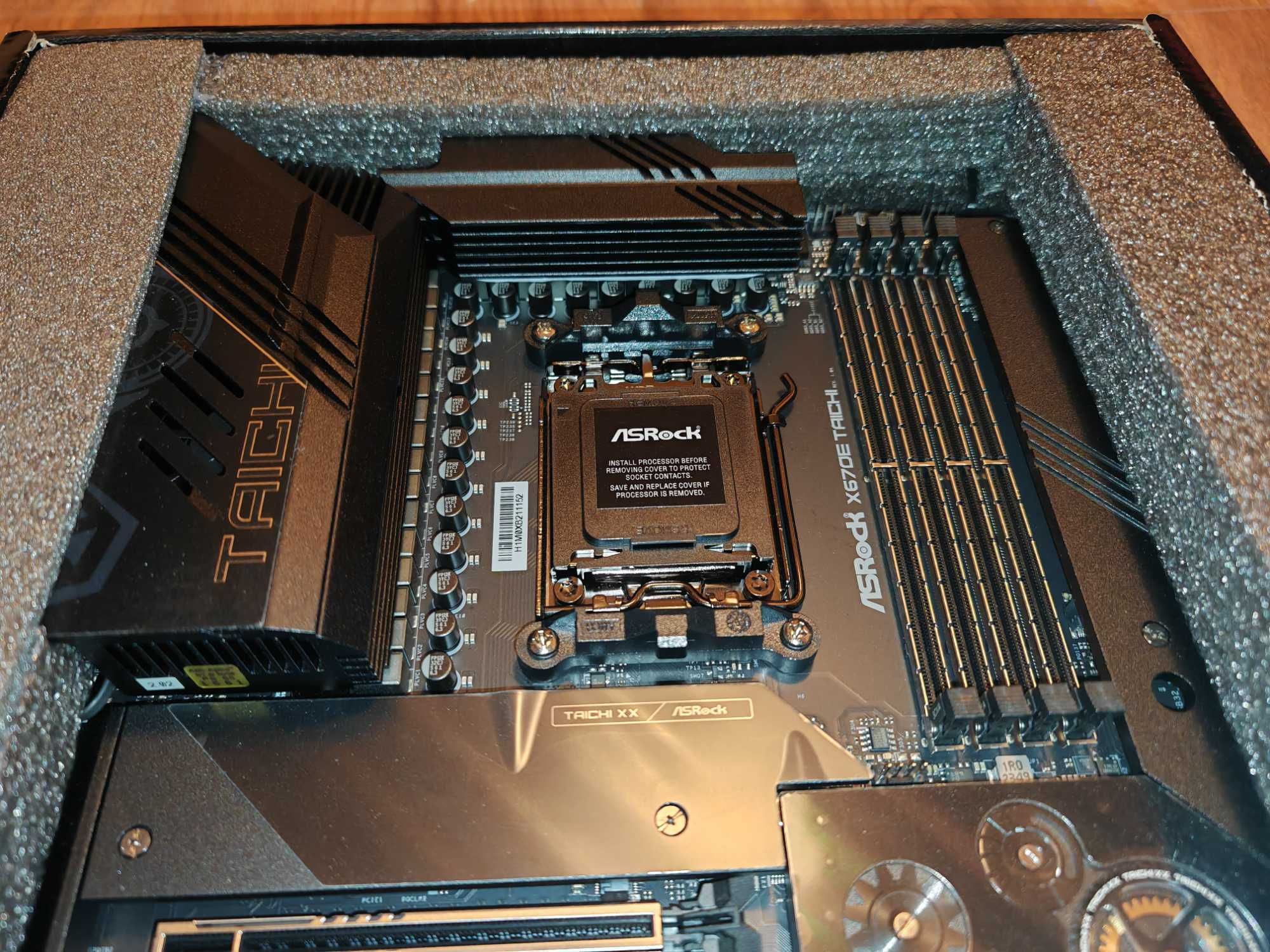 НОВА ! ASRock X670E Taichi + RYZEN 7 7800X3D 8-Core 5.0 GHz Turbo АМ5