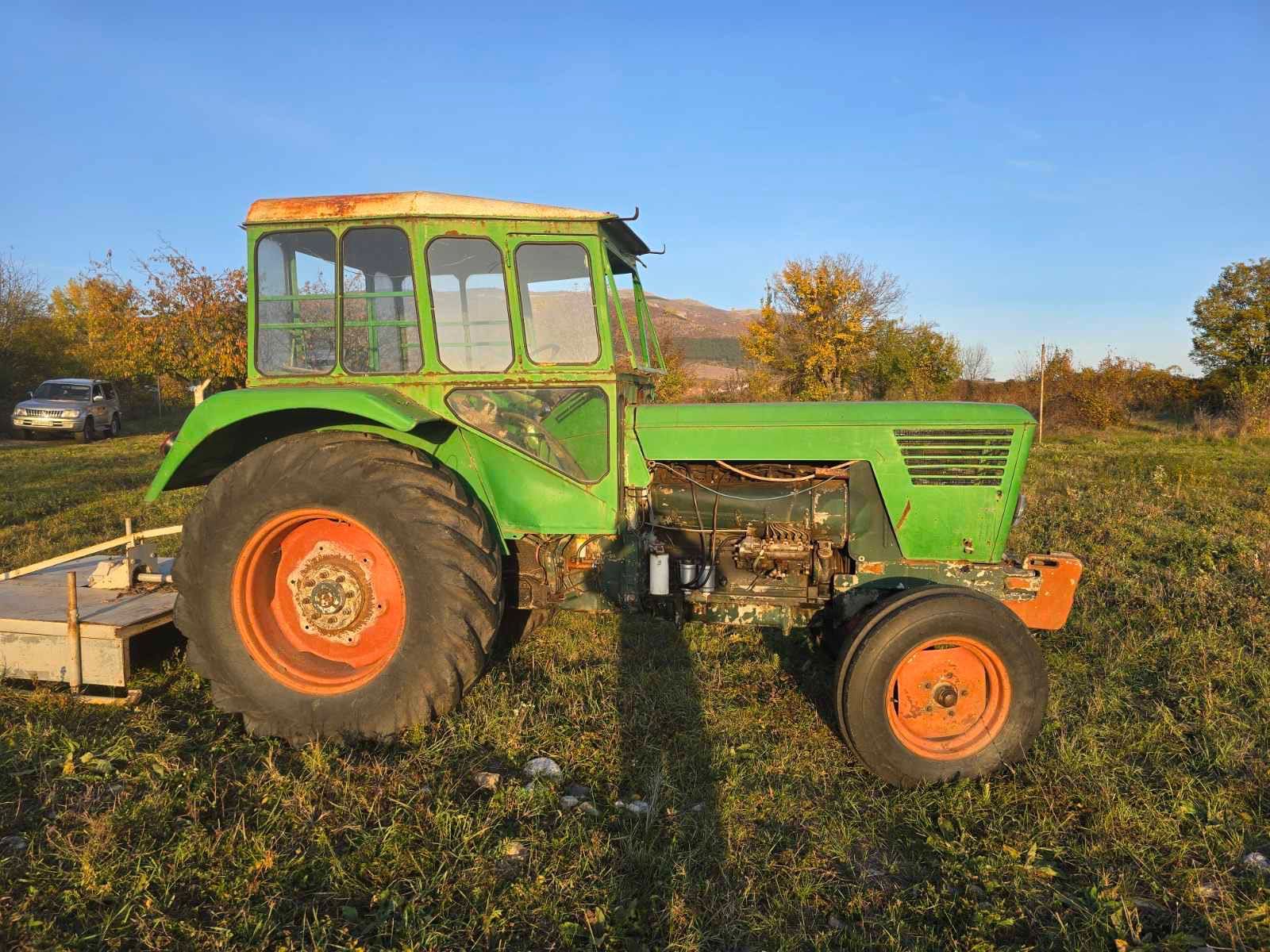Продавам трактор