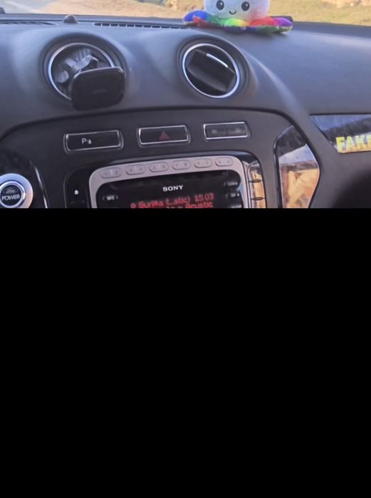 Casetofon sony Ford mondeo 2012