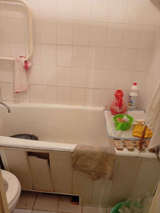 СРОЧНО !! Продается квартира в Яшнабаде 1/2/4 ( 30 кв/м ) Авиасозлар 3