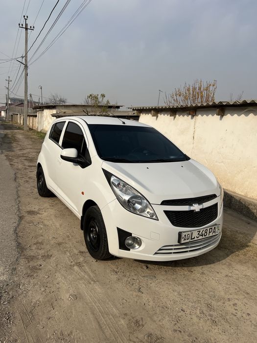 Sotiladi srocho chevrolet spark 2010 2 pozitsiya
