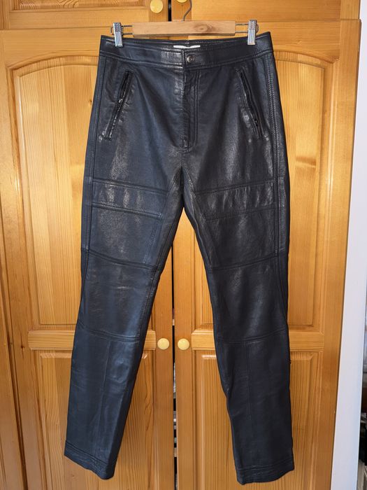 Рокерски панталон от естествена кожа на H&M Studio