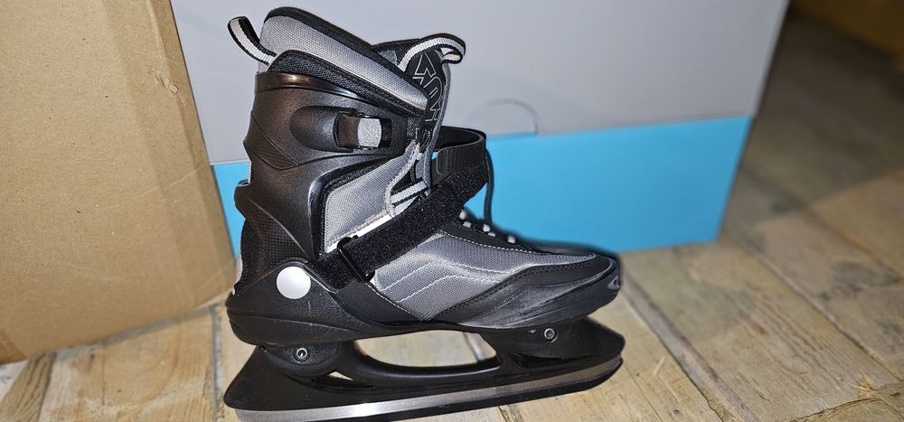 Vand patine de gheata marimea 42