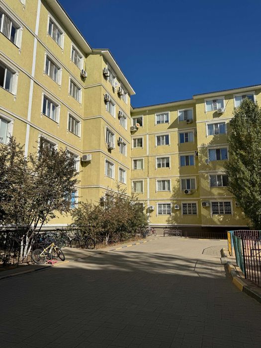 Продам евротрешку в элитном доме юнис
