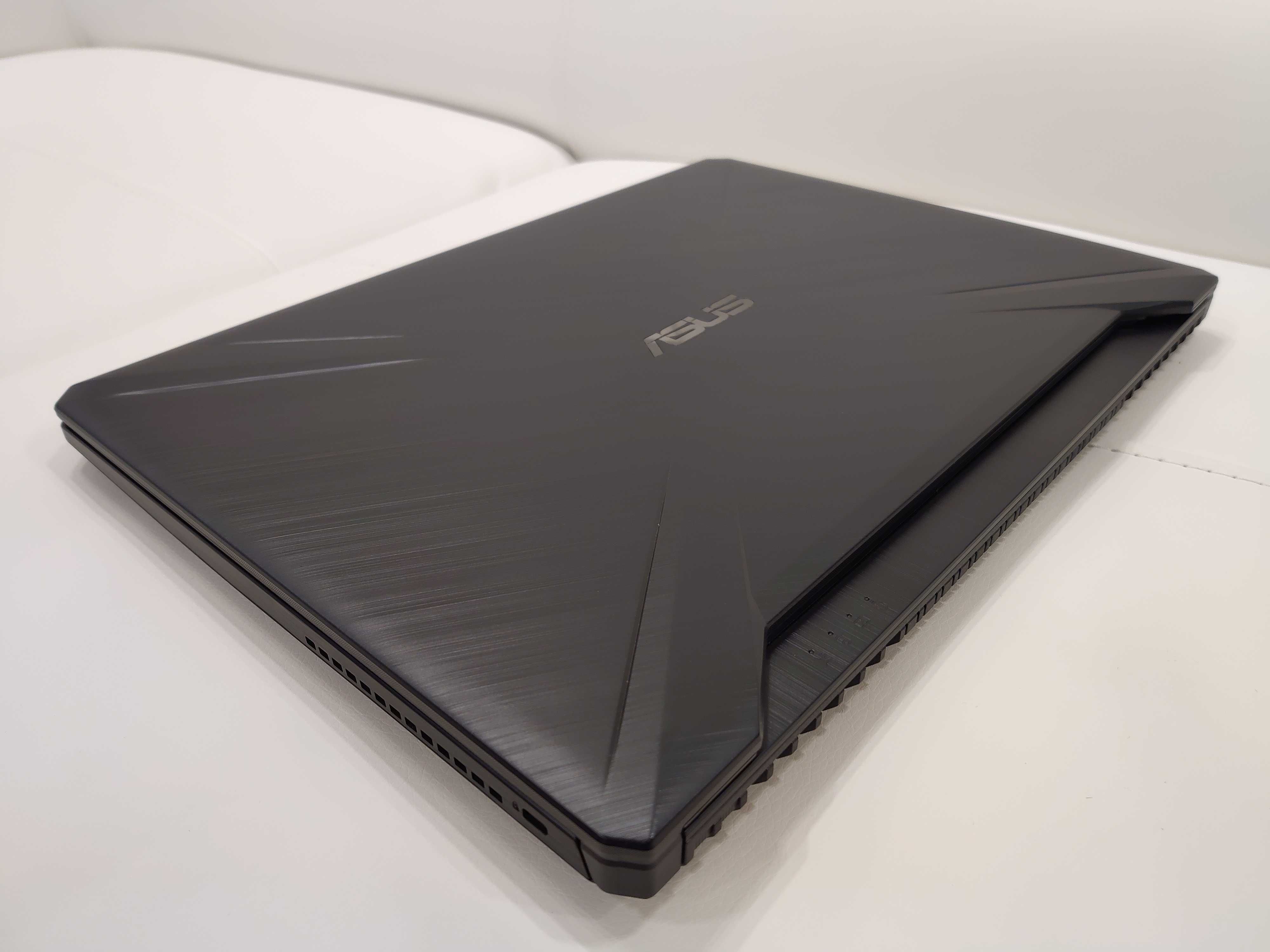 Laptop gaming nou Asus Tuf, procesor Ryzen 7, ram 32 GB, video RTX