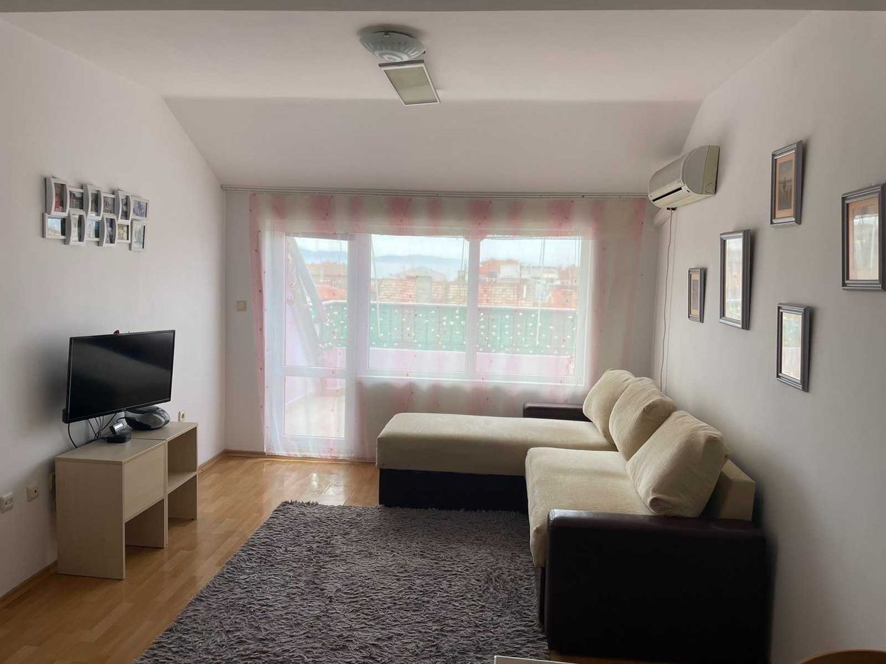 Продава се Двустаен апартамент в Поморие - 61 кв.м за 1181 €/кв.м - Снимка #1
