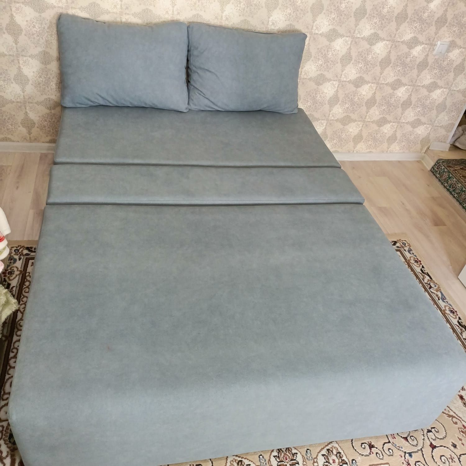 Продам срочно минидиван