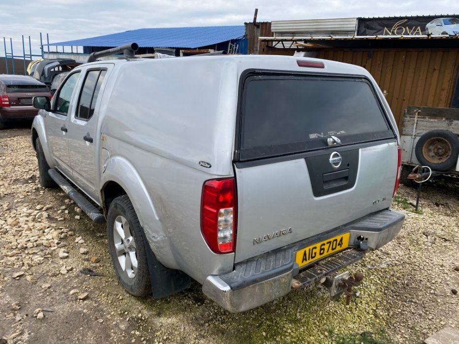 Продавам Нисан Навара 2.5 ДЦИ Nissan Navara 2.5 DCI на части