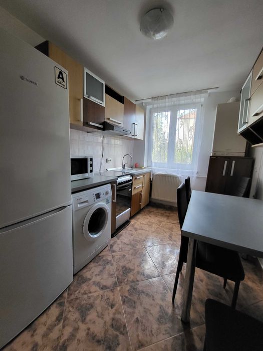 Apartament 1 Decembrie, 2 camere, parter (langa ANAF)