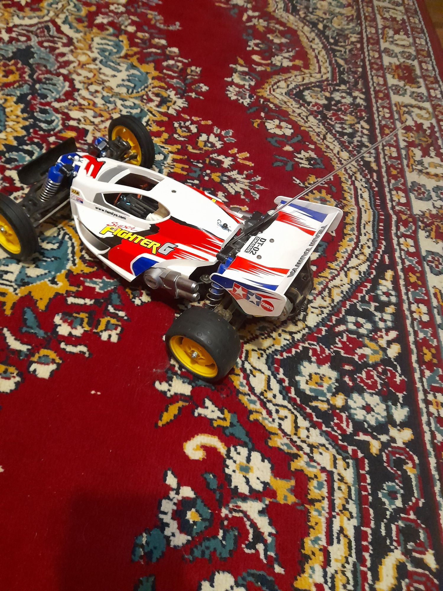 Mașinuța  team tamiya dt 02