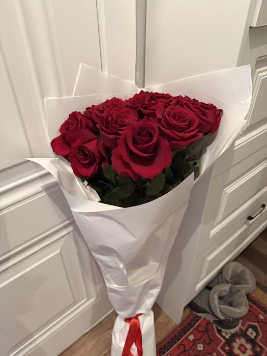 Цветы розы голландские кустовые