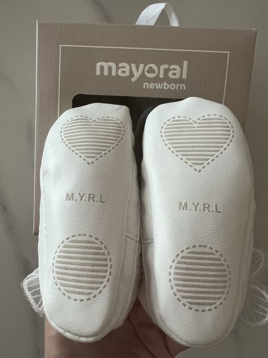 Бебешки обувки mayoral 19 номер