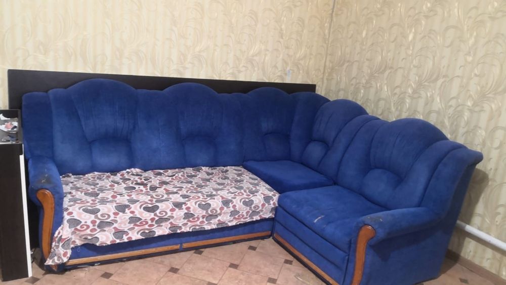 Отдам даром диван