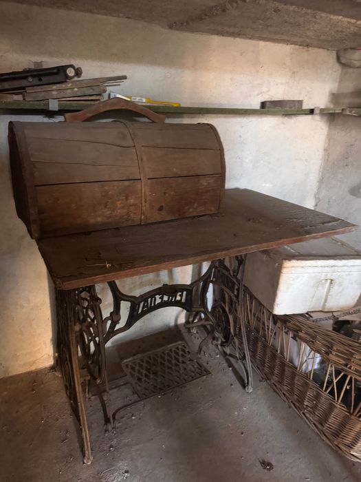 Грамофон, телевизор и шевна машина