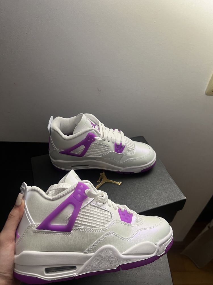 Jordan 4 hyper violet, nepurtați(noi in cutie)