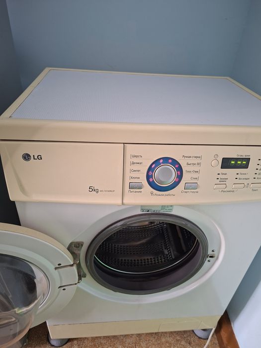 Прадаётся стиральная машинка