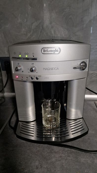 Aparat cafea DēLonghi Magnifica