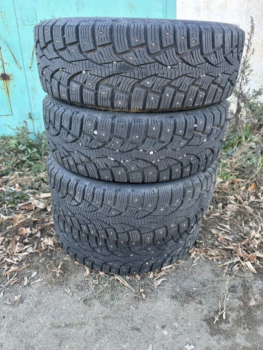 Продам зимнюю резину 185/65/14