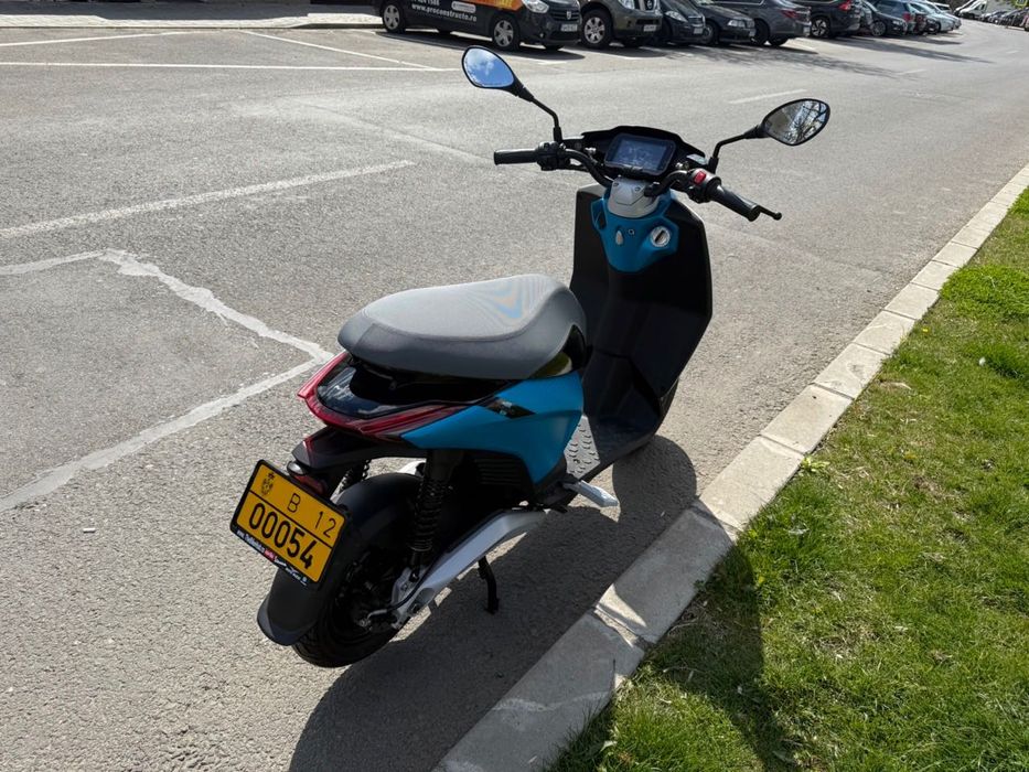 Vand Scuter Piaggio 1 Active - Electric - Permis Categoria B