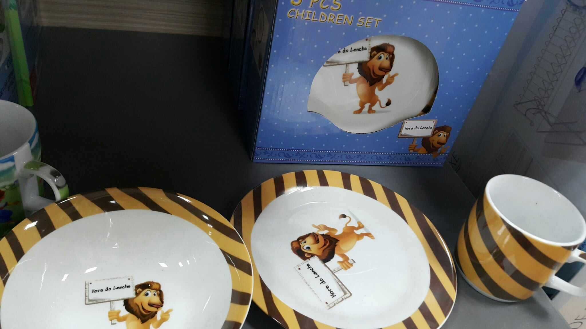 Детски комплекти за хранене в три части порцелан