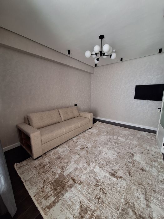 Аренда свая 1(2)-ком квартира с новым ремонтом рядом Чайнатаун