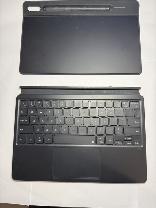 Husa Samsung Tab S7 cu tastatura