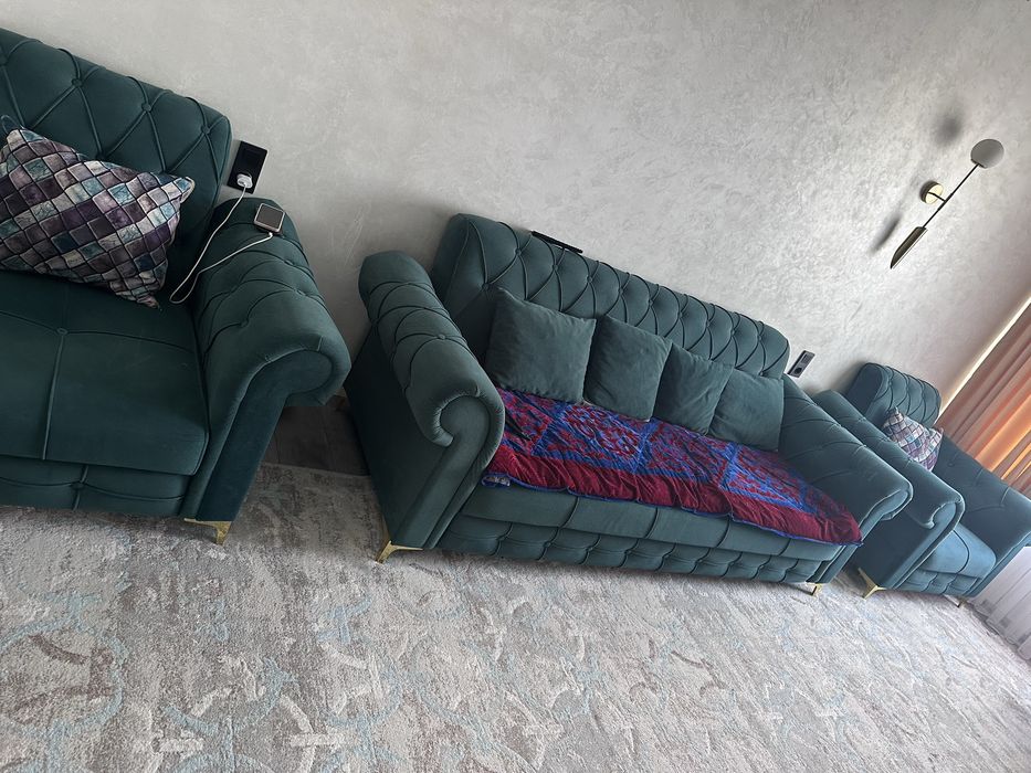 Диван Кресло в Отличном состаяние! Зеленый цвет.