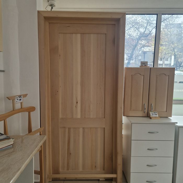 Ușa lemn masiv tei