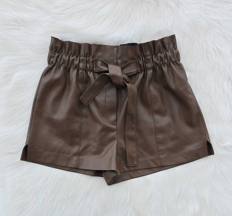 Кожени панталони размер Л