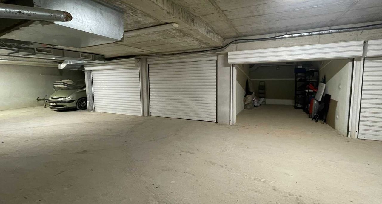 Продава се Тристаен апартамент в Бяла - 100 кв.м за 899 €/кв.м - Снимка #13