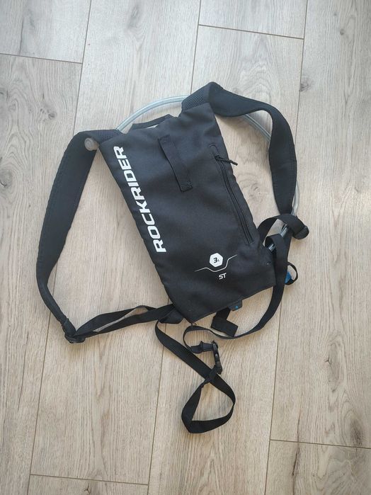 ROCKRIDER раница за вода