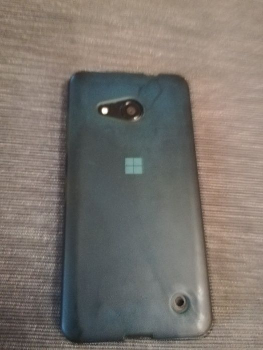 смартфон Microsoft Lumia 550