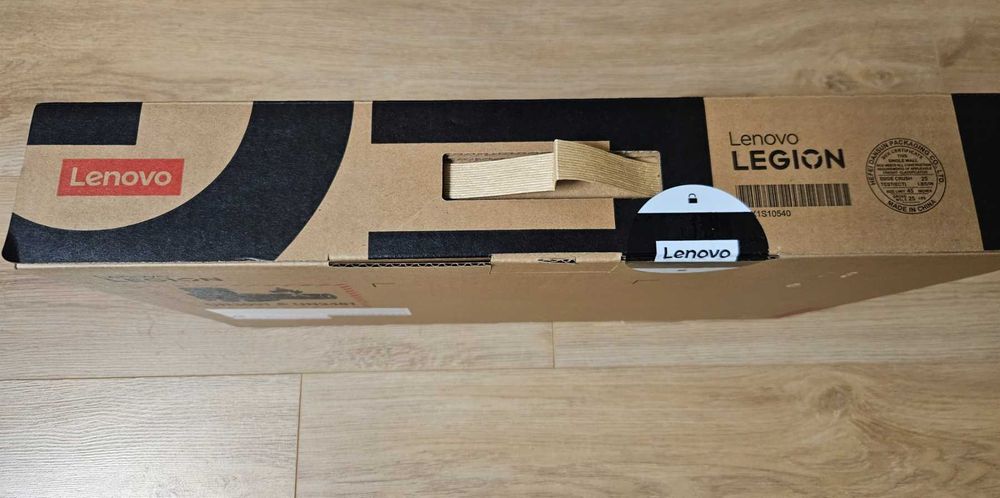 Lenovo Legion 5 15IRX10  Inte I9 14900HX RTX5070