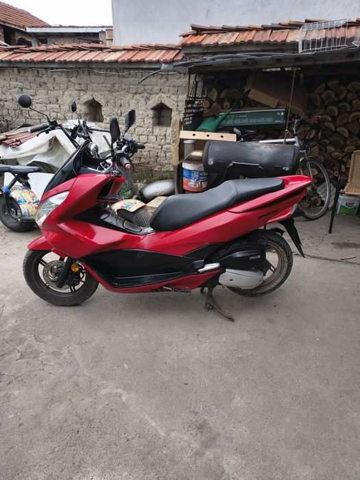 Honda pcx 125 2016 БАРТЕР ЗА РАБОТНА КОЛА