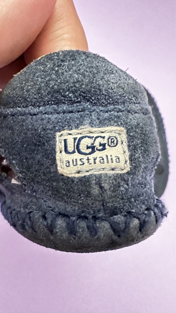 Pantofiori /Botoși • UGG (originali) • Nr. 15 EU / 10,5 cm / 6-12 luni