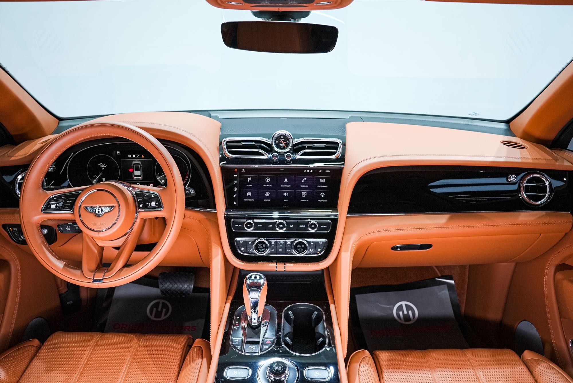 Bentley Bentayga Extended Wheelbase