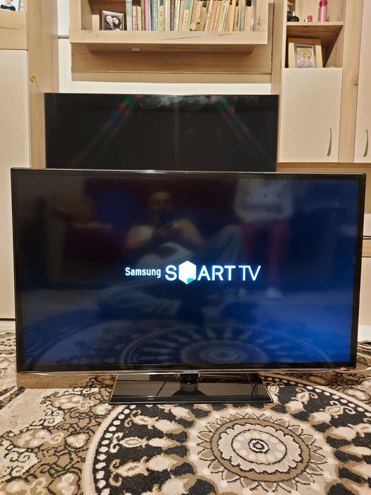 VIND 2 tv.Panasonic 127 cm si samsung  model  premium  impecabile 650
