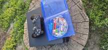 PS 4 slim se afla într-o stare buna de funcționare