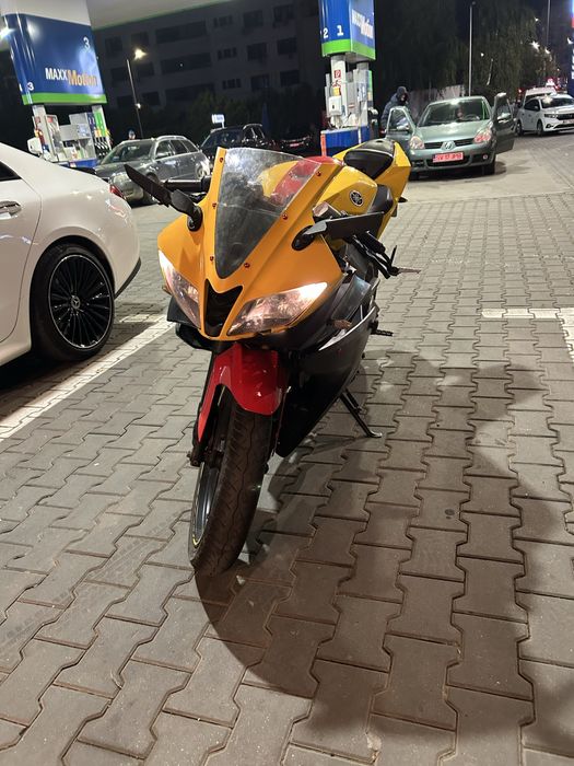 yamaha yzf r125.