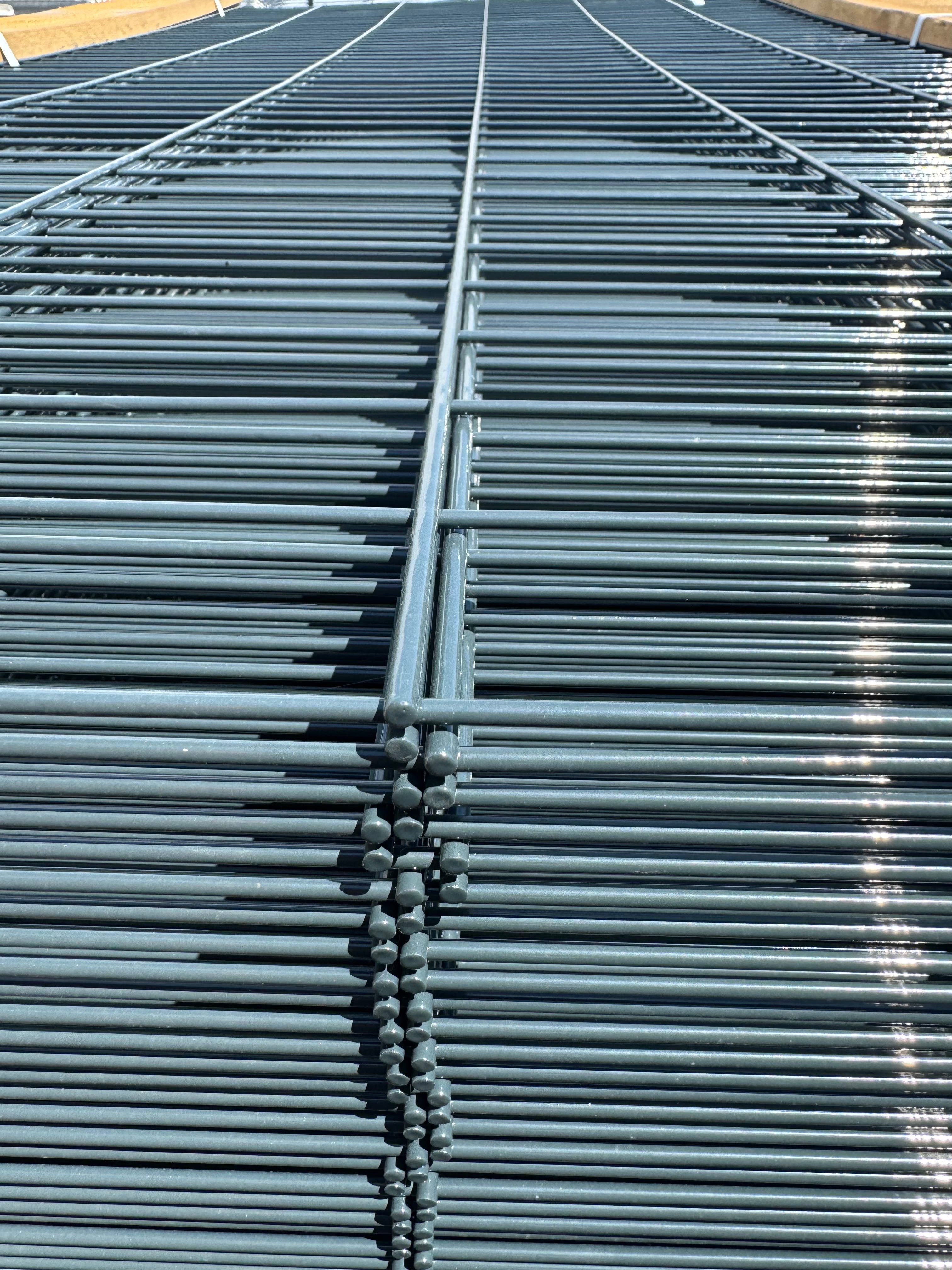 Panou Bordurat verde / gri antracit dublu fir 2d 5/4/5mm - stoc
