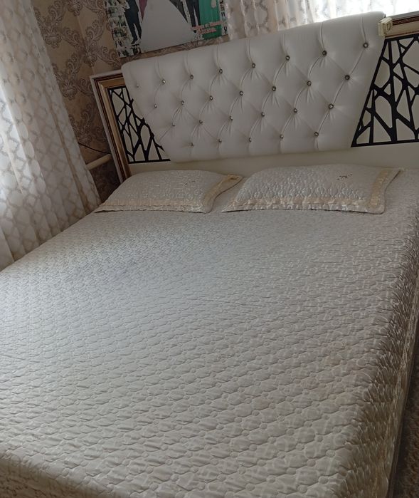 Продам кровать для спальни