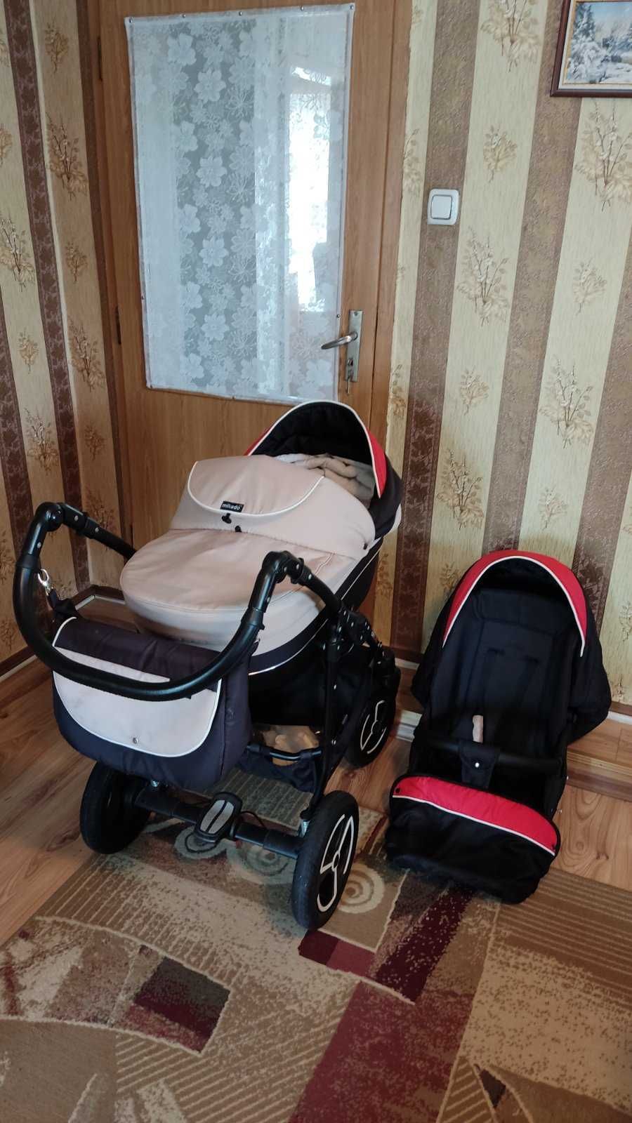Бебешка зимна и лятна  количка